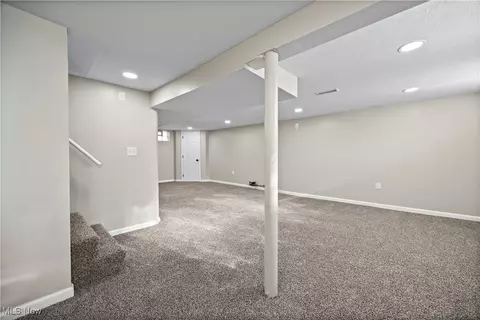 908 Clark St, Elyria, OH 44035 photo 24