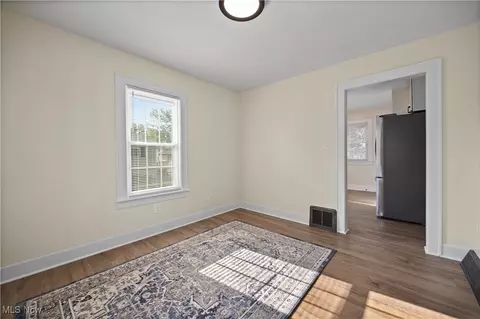 908 Clark St, Elyria, OH 44035 photo 13