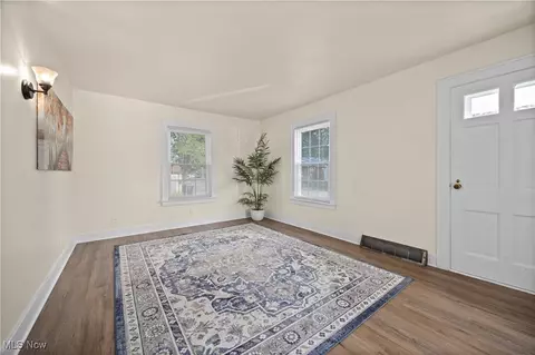 908 Clark St, Elyria, OH 44035 photo 7