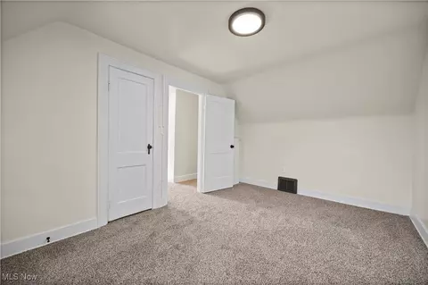 908 Clark St, Elyria, OH 44035 photo 23