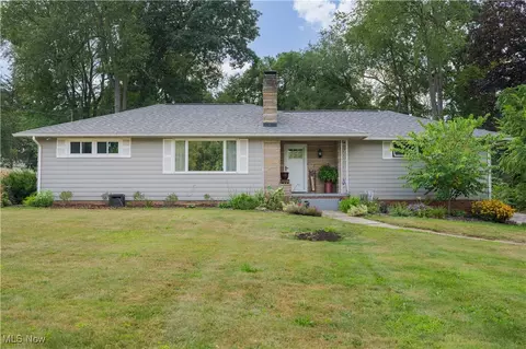 2012 Easton St NE, Canton, OH 44721
