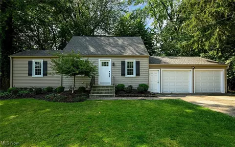 3888 Keller Hanna Dr, Brunswick, OH 44212