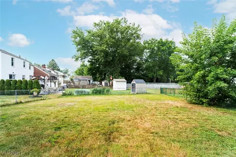 Exterior - 6510 Glendale Ave, Boardman, OH 44512 photo 5 of 9