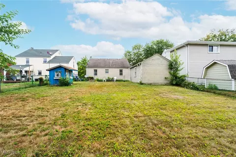 Exterior - 6510 Glendale Ave, Boardman, OH 44512 photo 6 of 9