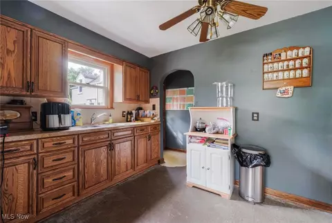Kitchen - 6510 Glendale Ave, Boardman, OH 44512 photo 1 of 3