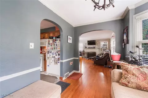 Entry Way - 6510 Glendale Ave, Boardman, OH 44512 photo 1 of 3