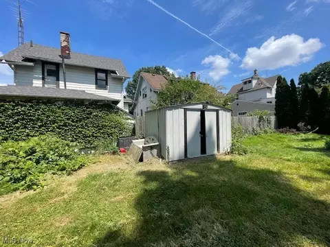 Exterior - 3015 2nd St NW, Canton, OH 44708 photo 4 of 5