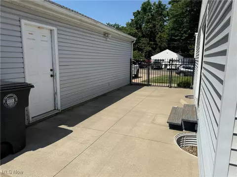 Exterior - 2445 Gilbert St, Akron, OH 44314 photo 3 of 4