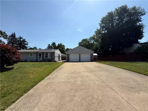 Exterior - 2445 Gilbert St, Akron, OH 44314 photo 1 of 4