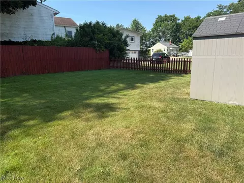 Exterior - 2445 Gilbert St, Akron, OH 44314 photo 4 of 4