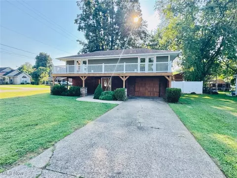 601 Oneal St, Belpre, OH 45714