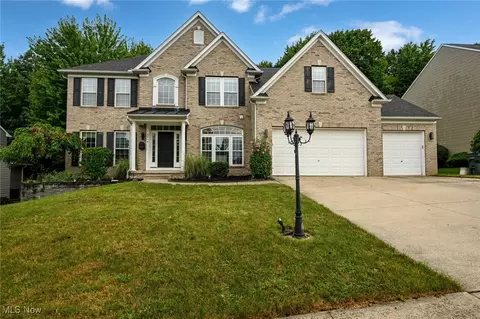 5718 W Mill Rd, Broadview Heights, OH 44147
