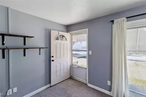 29816 Robert St, Wickliffe, OH 44092 photo 5
