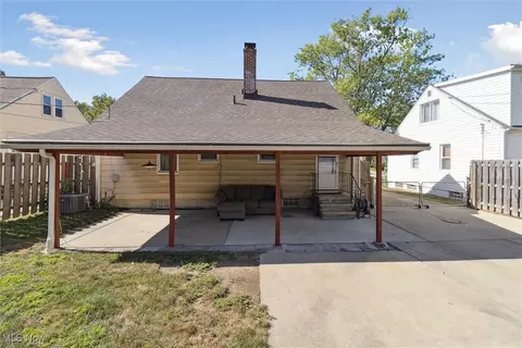 29816 Robert St, Wickliffe, OH 44092 photo 33