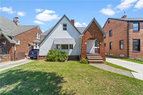 4109 W 50th St, Cleveland, OH 44144