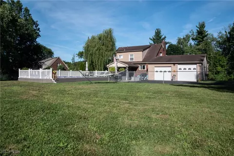 95 Clingan Rd, Struthers, OH 44471 photo 6