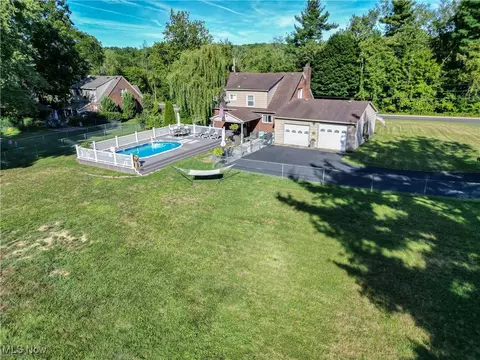 95 Clingan Rd, Struthers, OH 44471 photo 8