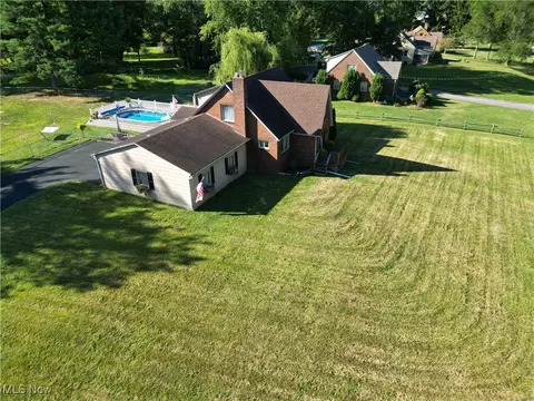 95 Clingan Rd, Struthers, OH 44471 photo 10