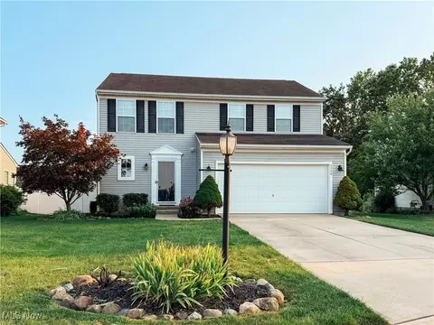 6268 W Breezeway Dr, North Ridgeville, OH 44039