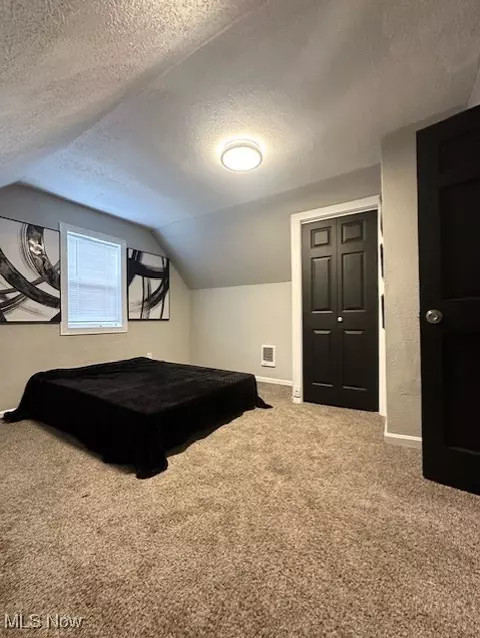 Bedroom - 216 E 33rd St, Lorain, OH 44055 photo 4 of 4