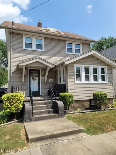 2273 14th St SW, Akron, OH 44314