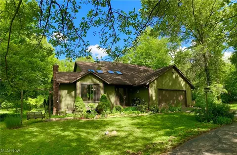 3790 New Milford Rd, Rootstown, OH 44272