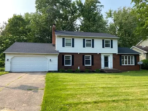 9360 Sunrise Ct, Mentor, OH 44060