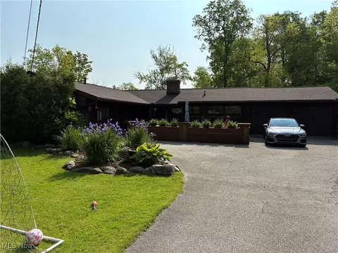 13339 Hickory St, Chesterland, OH 44026