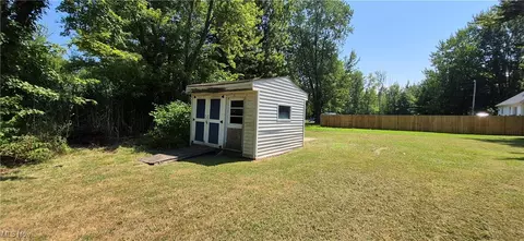 Exterior - 2212 Tryon Rd, Ashtabula, OH 44004 photo 4 of 4