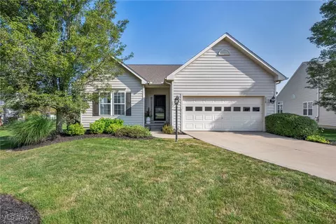 278 Deep Creek Cir, Northfield Center, OH 44067