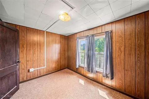 Bedroom - 6327 Bales Ct, Ashtabula, OH 44004 photo 6 of 9