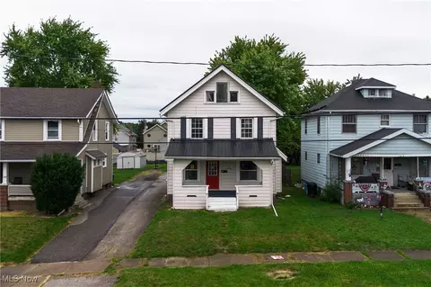 126 Churchill Rd, Girard, OH 44420