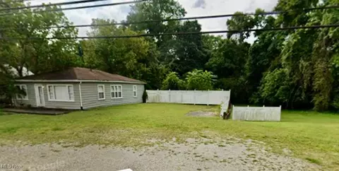 2313 Washington Blvd, Belpre, OH 45714