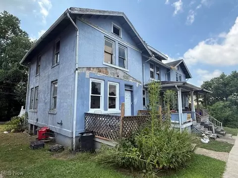 9 4th St, Beech Bottom, WV 26030 photo 1