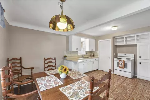 6506 Snow Rd, Parma, OH 44129 photo 6