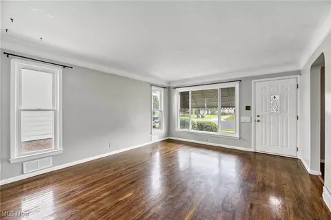 6506 Snow Rd, Parma, OH 44129 photo 11