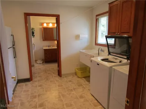131 Forest Rd, Weirton, WV 26062 photo 17