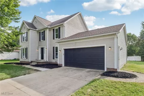920 Norwegian Wood Dr, Medina, OH 44256