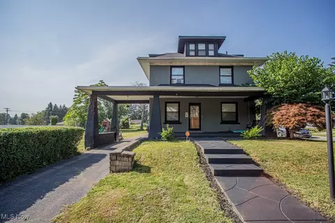1341 Robbins Ave, Niles, OH 44446
