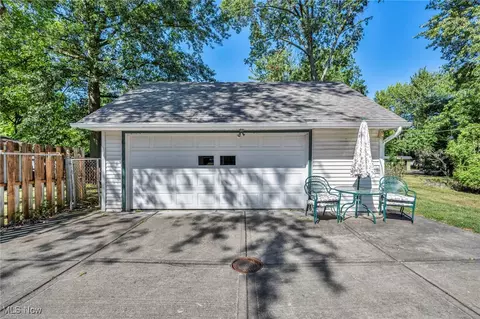 426 E 266th St, Euclid, OH 44132 photo 25