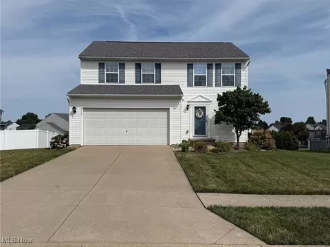 8166 Diamond Park Ave NE, Canton, OH 44721