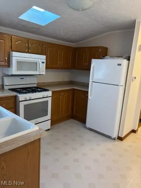21 Redwood St, Beloit, OH 44609 photo 14