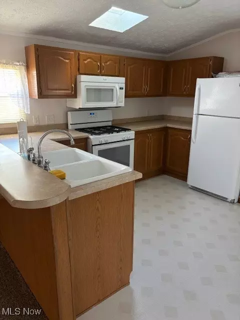 21 Redwood St, Beloit, OH 44609 photo 9
