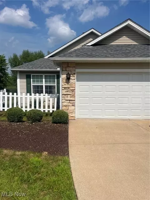 7564 Sanctuary Cir, Brecksville, OH 44141
