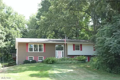 4943 Mayfair Rd, North Canton, OH 44720