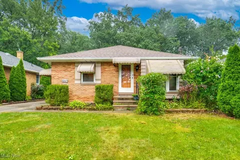 4267 W 162nd St, Cleveland, OH 44135