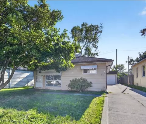547 Darlington Dr, Bedford, OH 44146