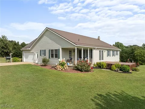 Exterior - 40885 Mount Hope Rd, Flushing, OH 43977 photo 5 of 10