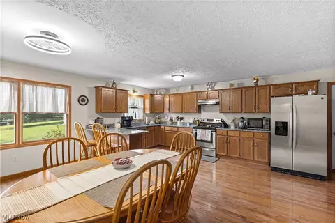 Kitchen - 40885 Mount Hope Rd, Flushing, OH 43977 photo 1 of 5