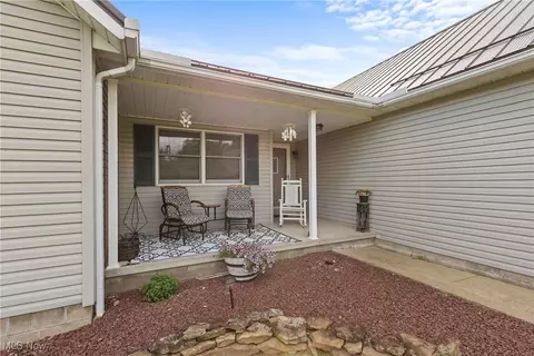 Exterior - 40885 Mount Hope Rd, Flushing, OH 43977 photo 3 of 10